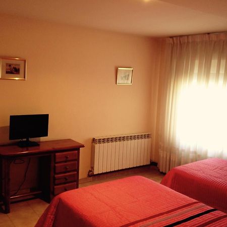 Hostal Nicolas مديناسيلي الغرفة الصورة