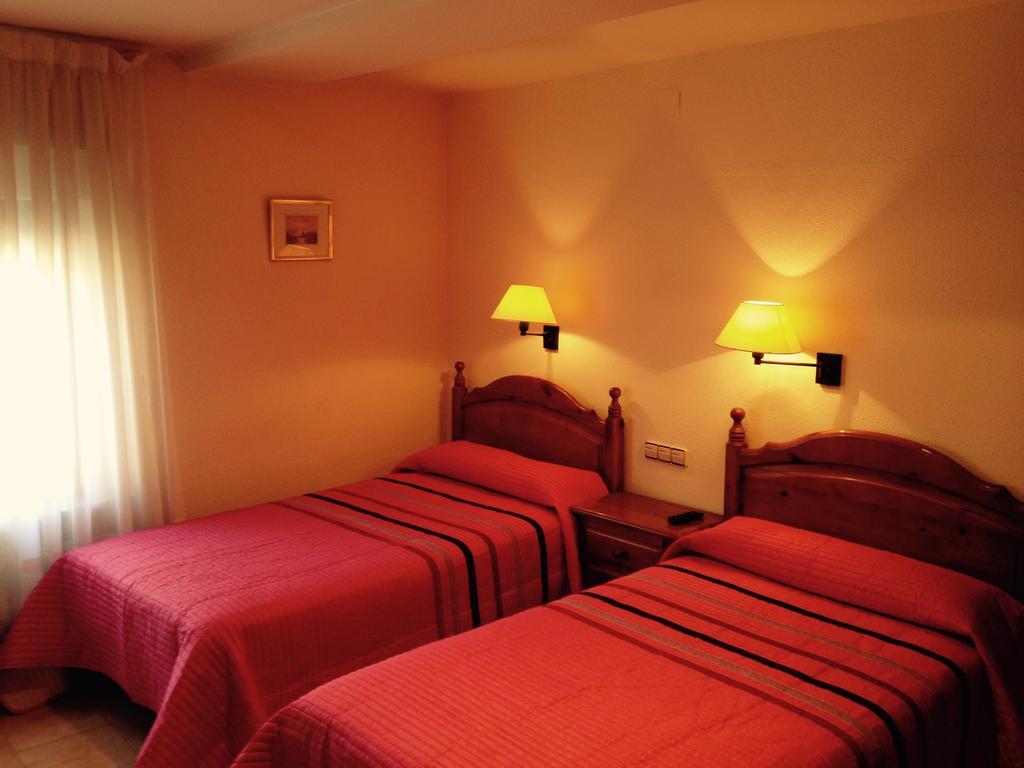 Hostal Nicolas مديناسيلي الغرفة الصورة